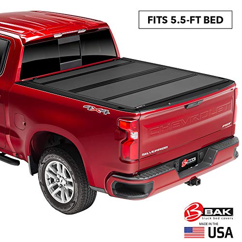 BAK Flip MX4 Twarda składana pokrywa skrzyni ładunkowej do ciężarówki | 448329 | Pasuje do łóżka Ford F150 5'6' z lat 2015-20